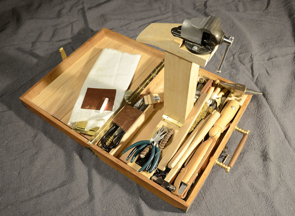 Case for silversmith&acute;s equipment