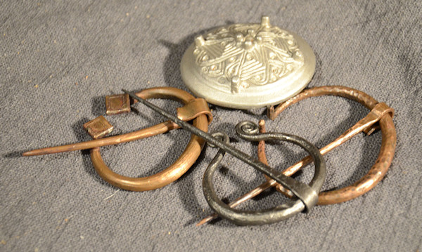 Brooches, "viking"